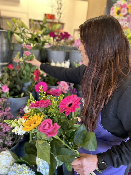 THE FLORIST CHOICE BOUQUET 