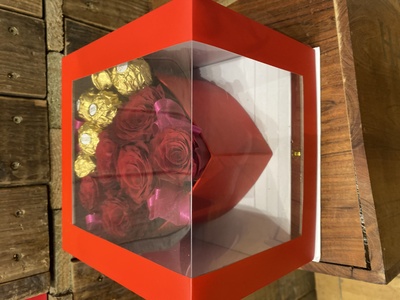 Rose and Choc Gift Box 