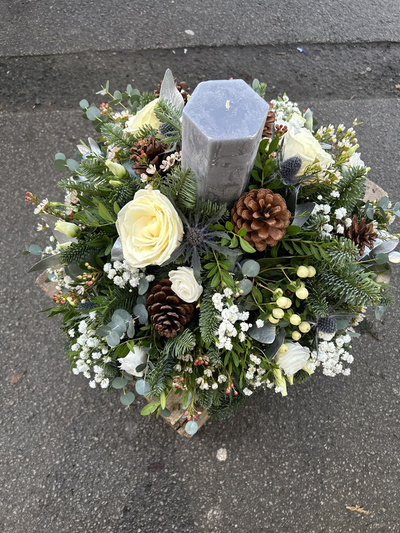 Christmas table centre grey candle 